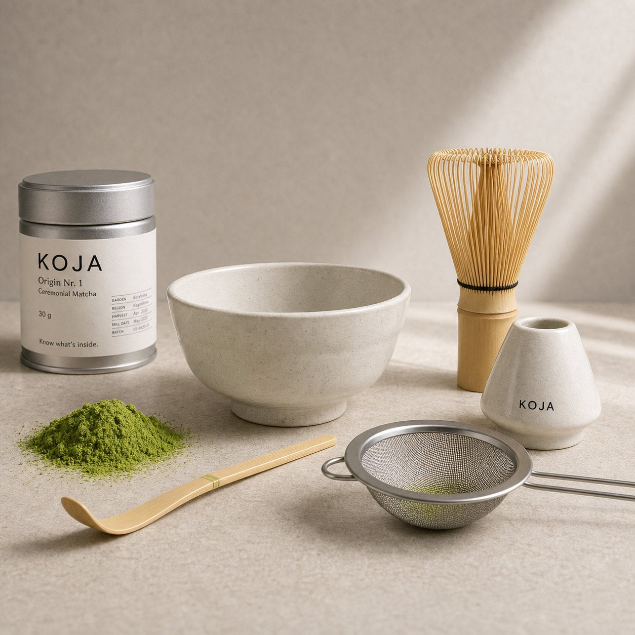 Matcha-Zeremonie-Set: Schale, Chasen, Chashaku, Halter und Sieb